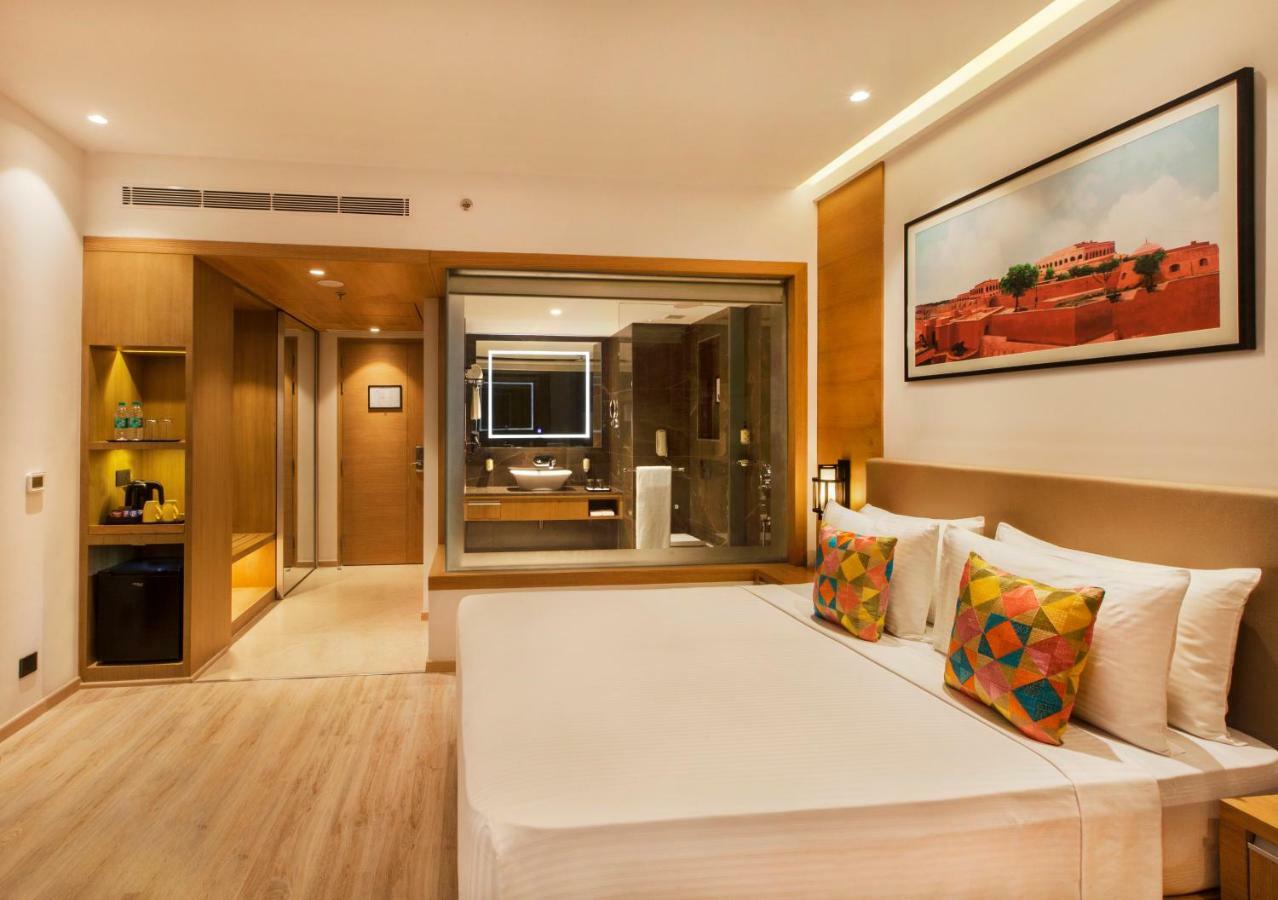 Country Inn Premier Amritsar, 10 Min From Golden Temple Екстериор снимка